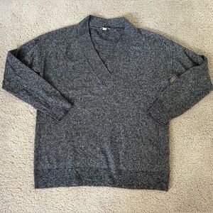 Womens Gap Gray Marled Oversized V-Neck Marino Wool Blend. Size M